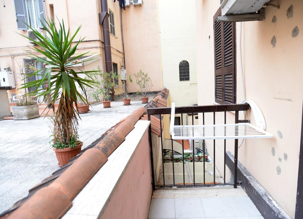 ローマCasa Andrewアパートメント エクステリア 写真